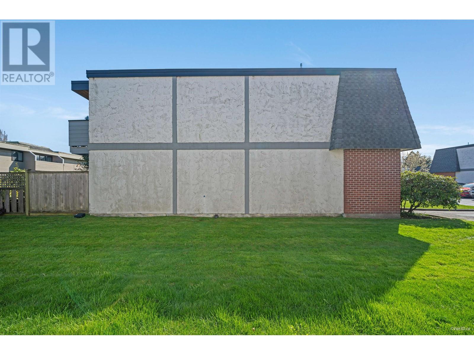 23 10840 SPRINGMONT DRIVE, Richmond real estate listing R2985514 for sale