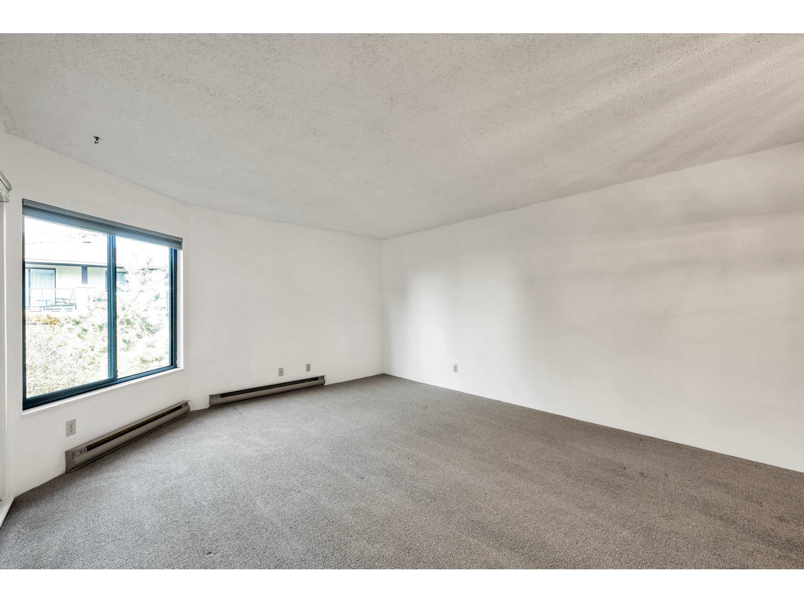 209 1355 Winter Street, White Rock, British Columbia  V4B 3Y2 - Photo 5 - R2985782