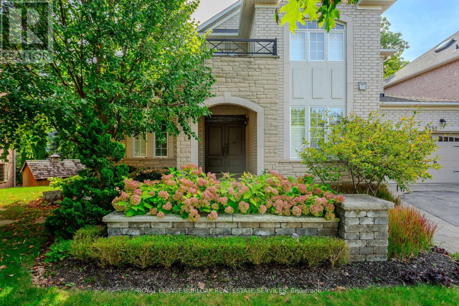 Property at 5339 JAMESON CRESCENT image 3