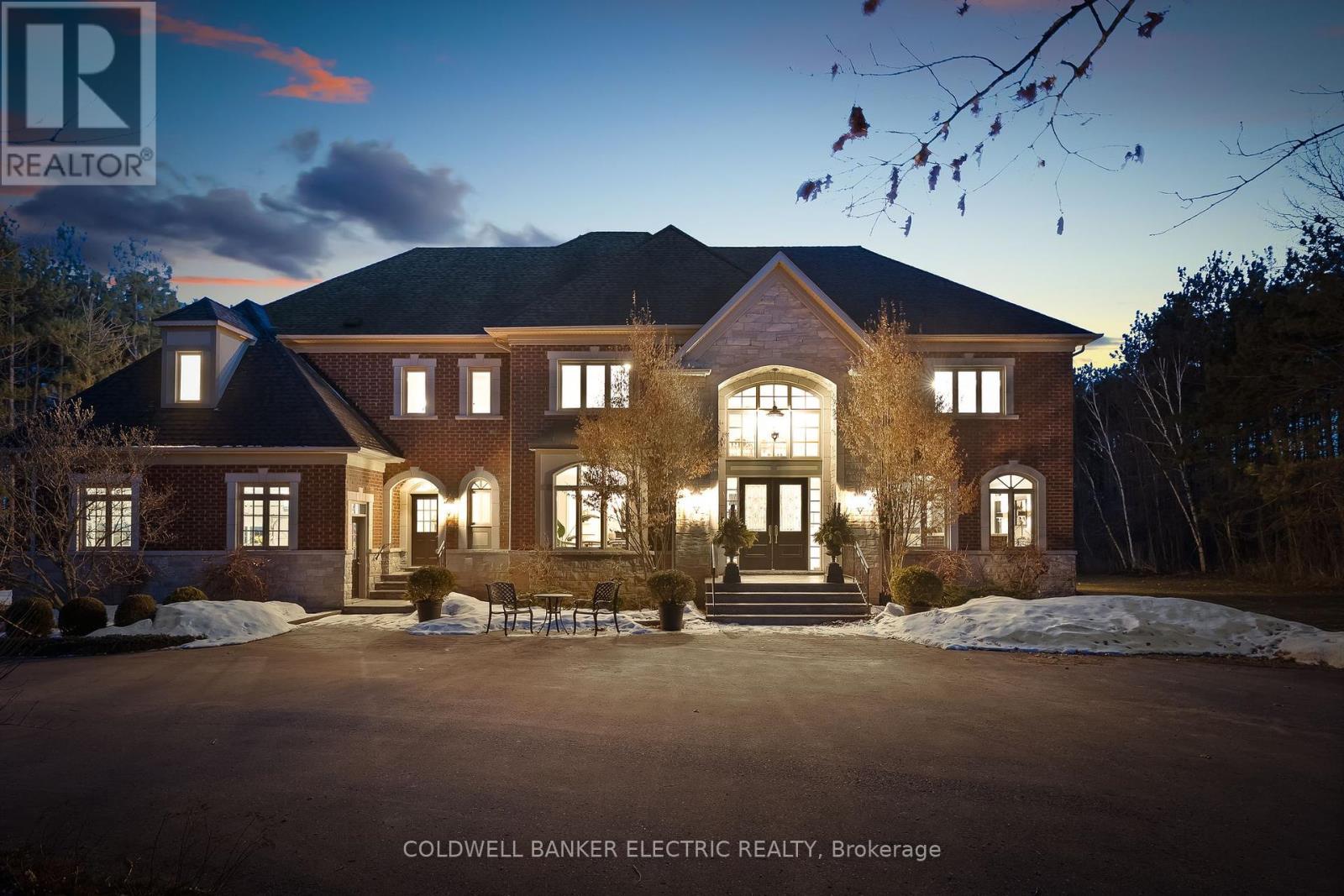 7 DEER RUN, Uxbridge, Ontario