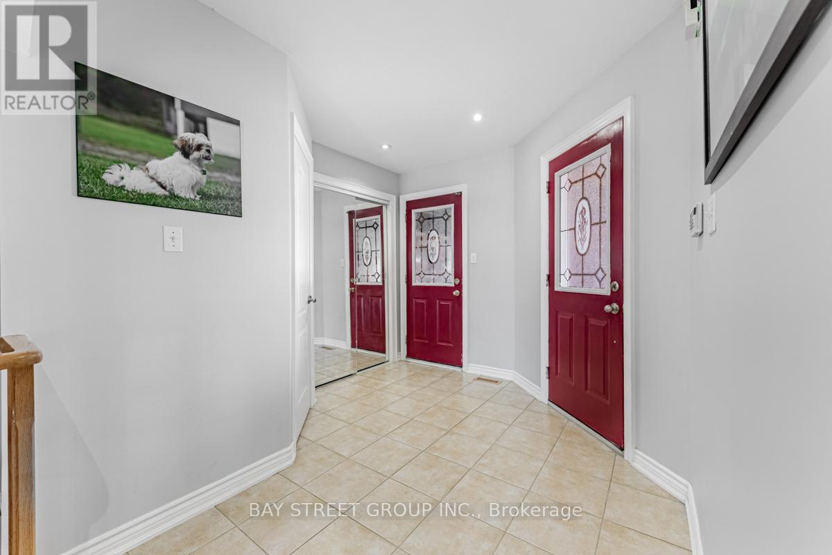 Property at 98 ROYALPARK WAY image 4