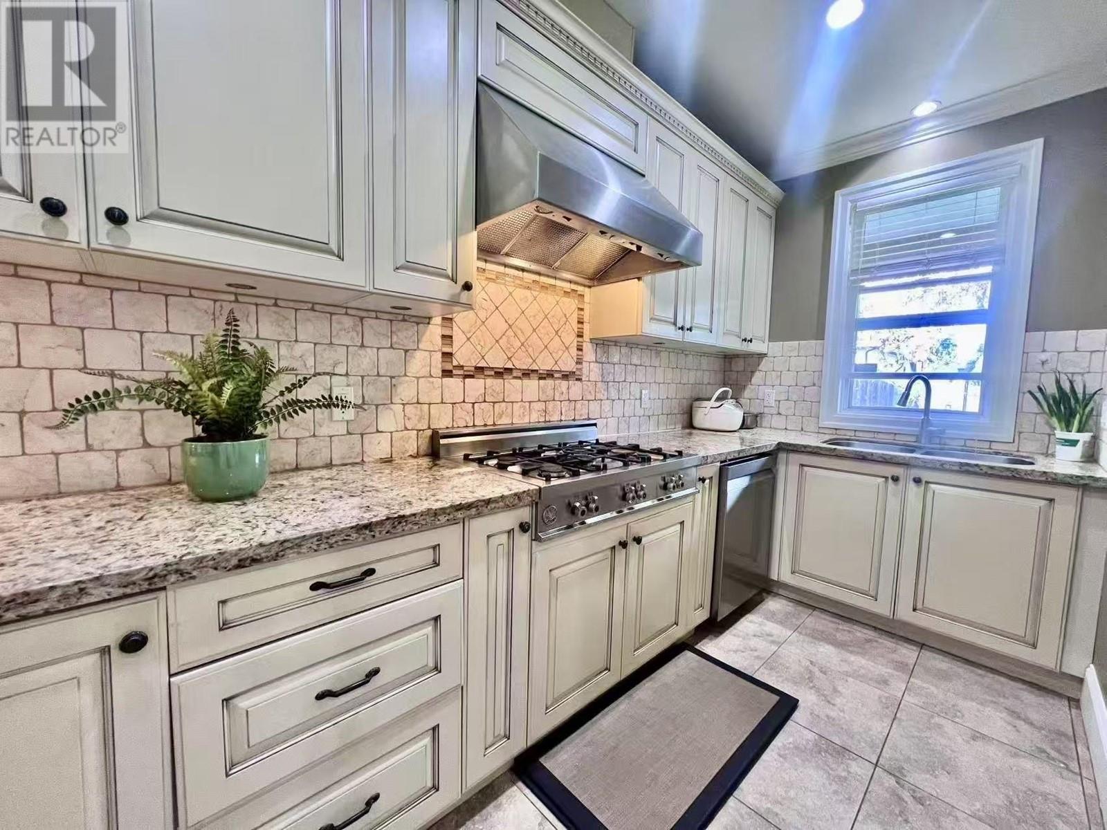 8471 Pigott Road, Richmond, British Columbia  V7A 2C3 - Photo 7 - R2986023