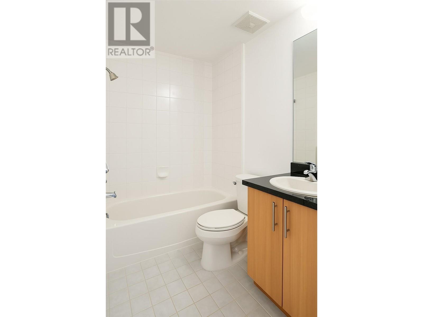110 3250 St Johns Street, Port Moody, British Columbia  V3H 0B1 - Photo 5 - R2985010