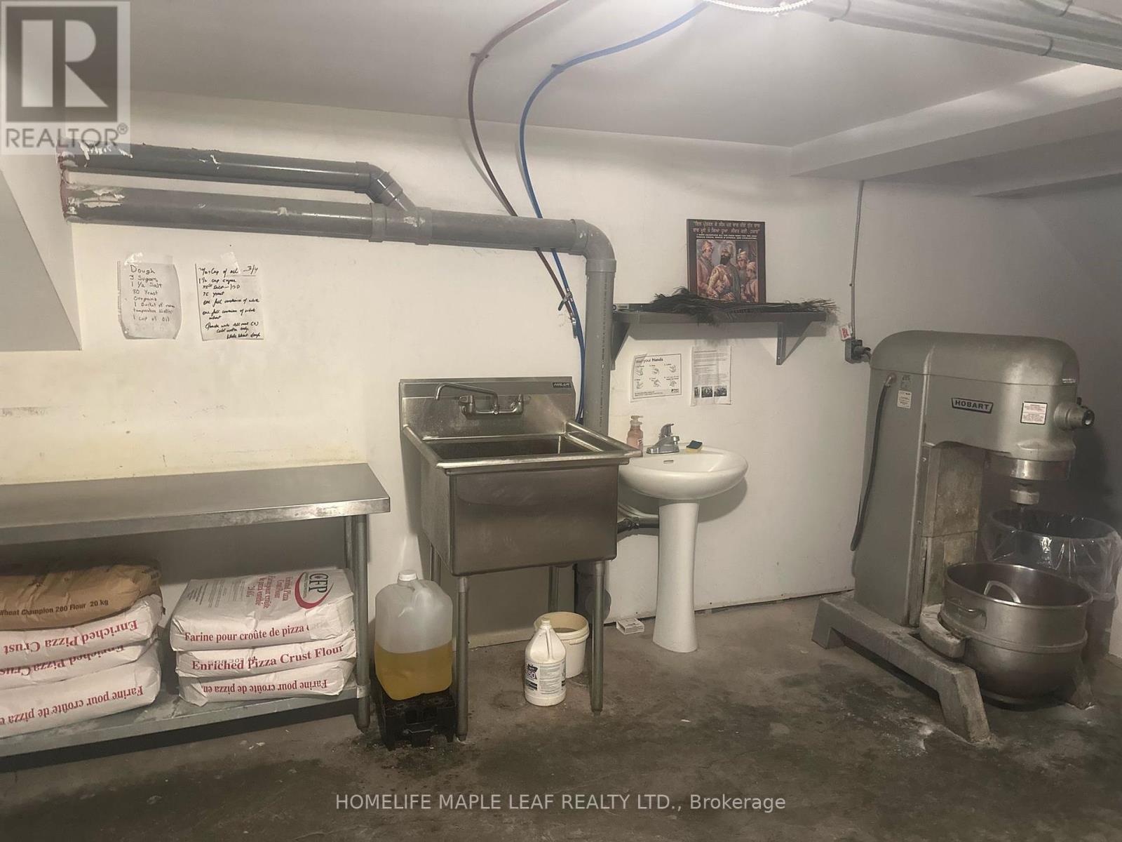 Unit A - 3062 Hurontario Street, Mississauga (Cooksville), Ontario  L5B 1N7 - Photo 10 - W12060923