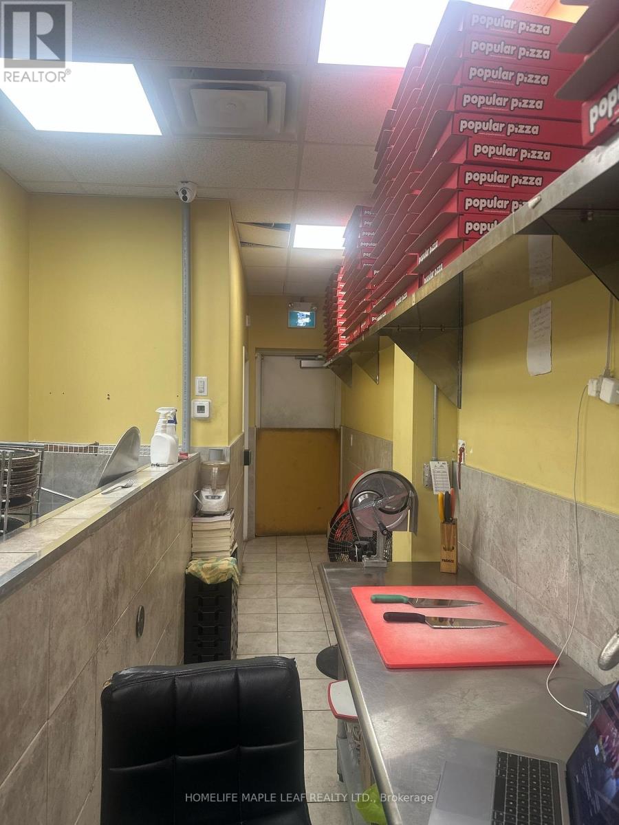 Unit A - 3062 Hurontario Street, Mississauga (Cooksville), Ontario  L5B 1N7 - Photo 4 - W12060923