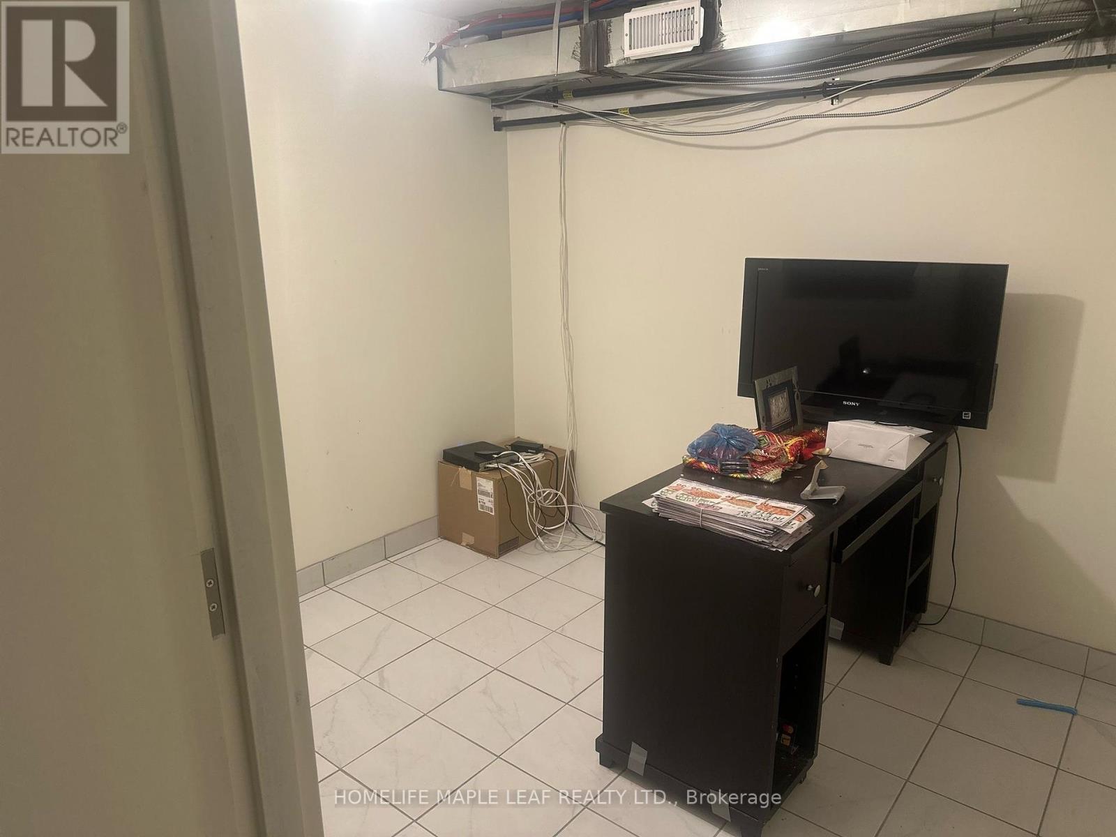 Unit A - 3062 Hurontario Street, Mississauga (Cooksville), Ontario  L5B 1N7 - Photo 9 - W12060923