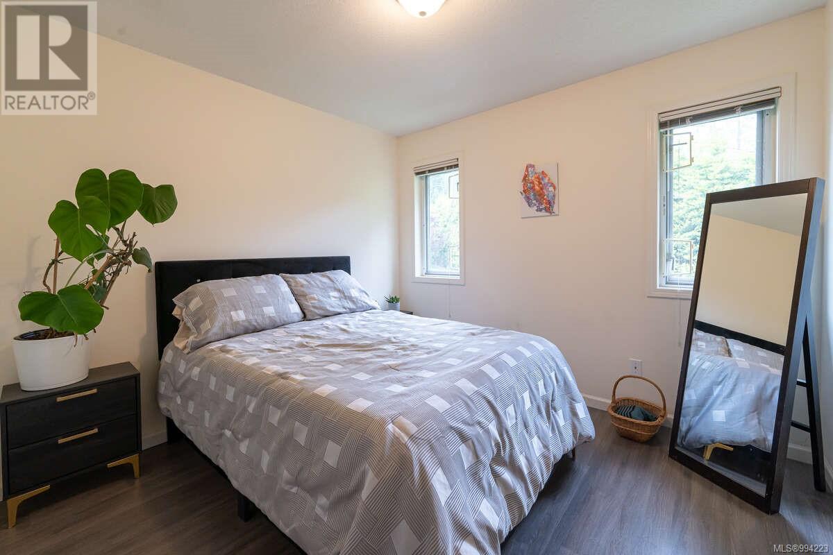 Property at 3529 Dougan Dr image 5
