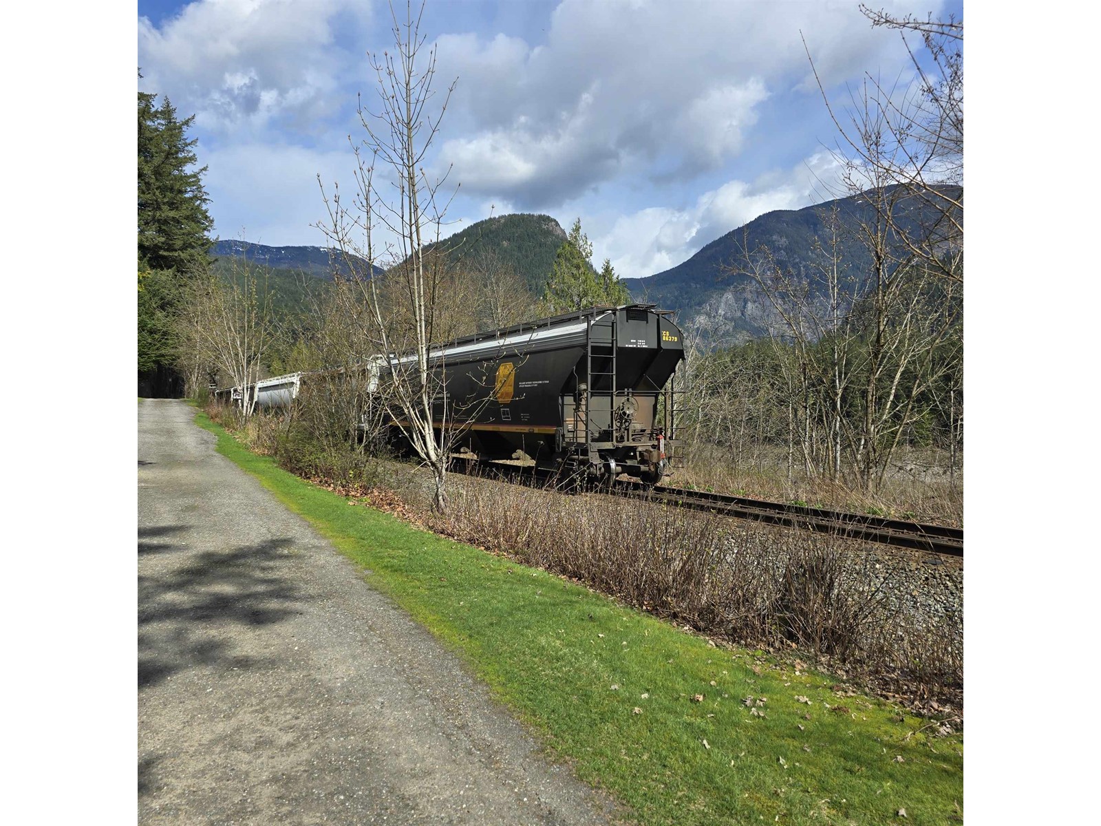 2 30860 Trans Canada Highway, Yale 