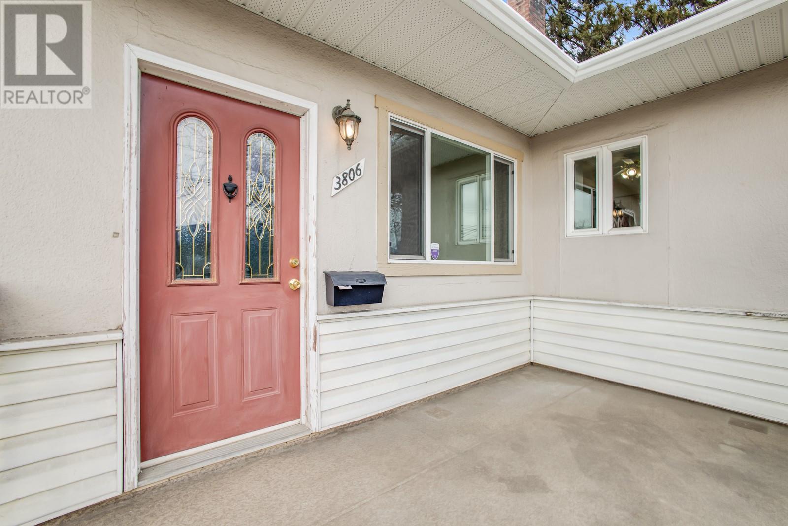 Property at 3806 Alexis Park Drive image 5
