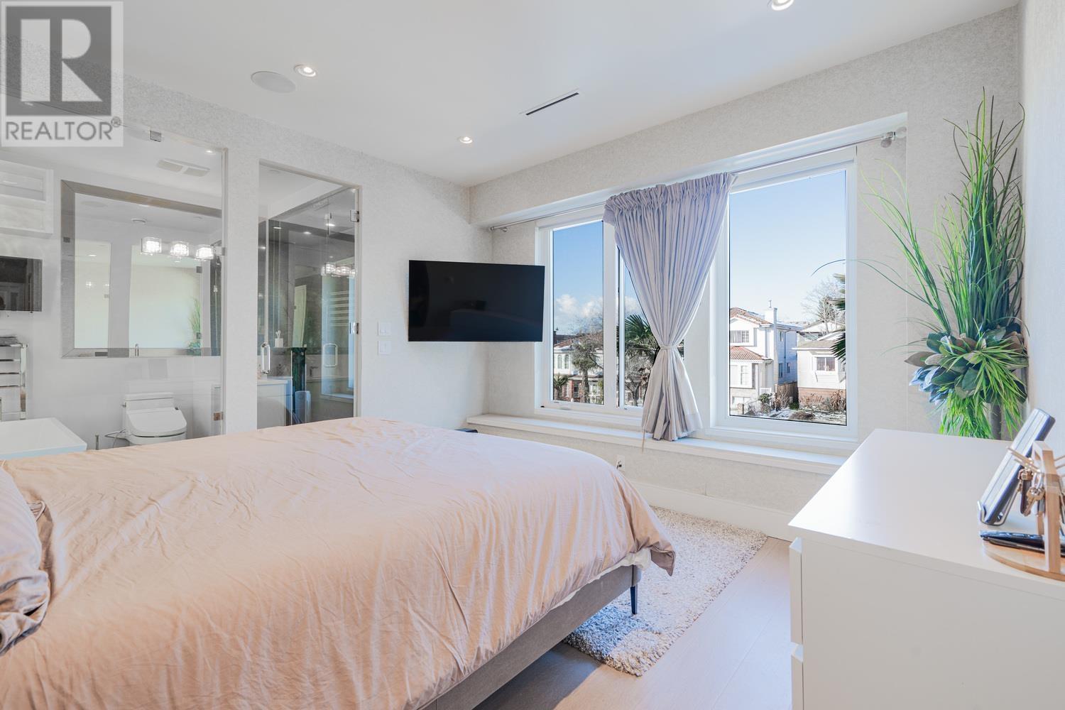 1072 E 39th Avenue, Vancouver, British Columbia  V5W 1L1 - Photo 13 - R2986056