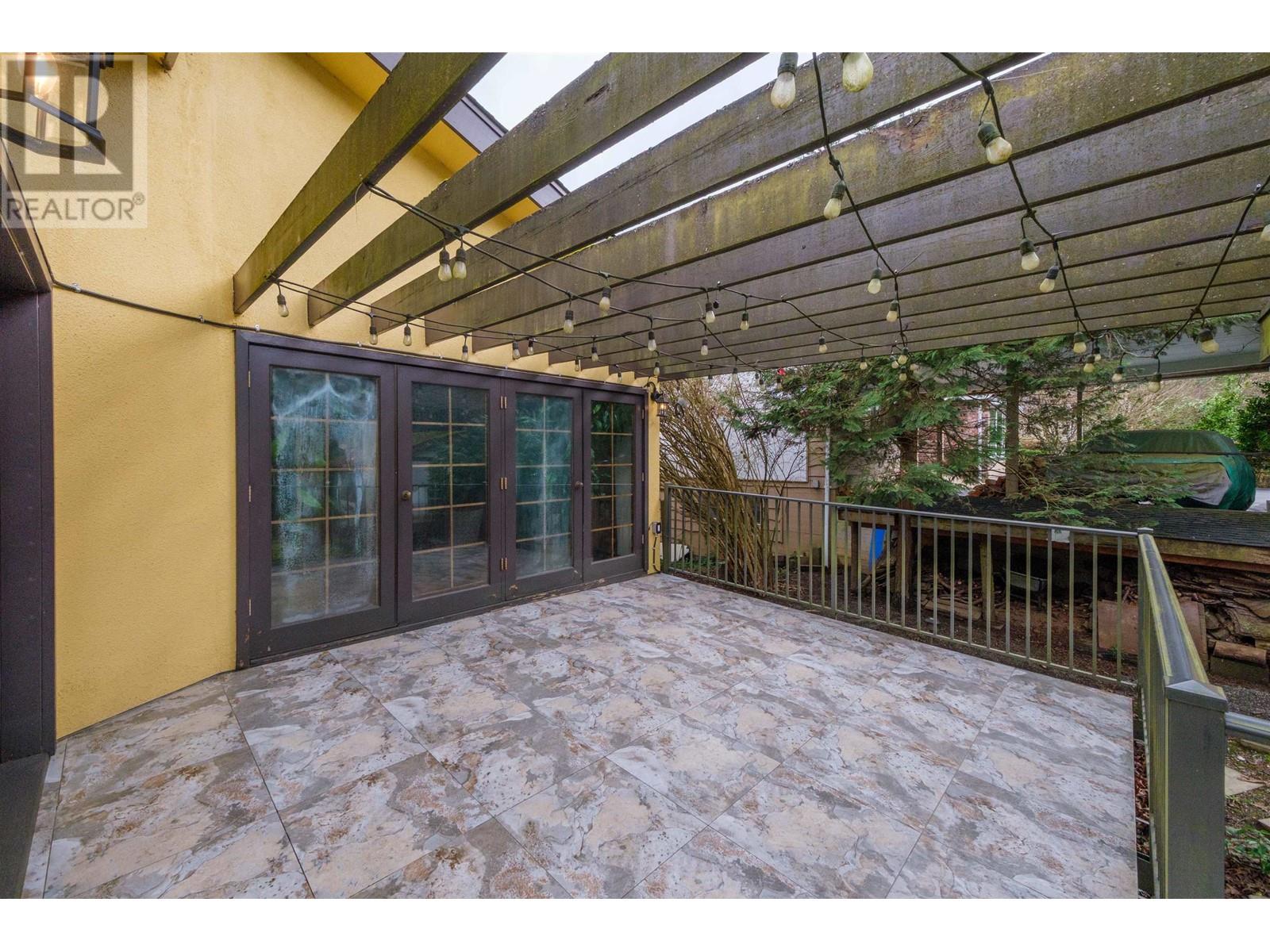 6000 Buckingham Avenue, Burnaby, British Columbia  V5E 2A4 - Photo 35 - R2986067