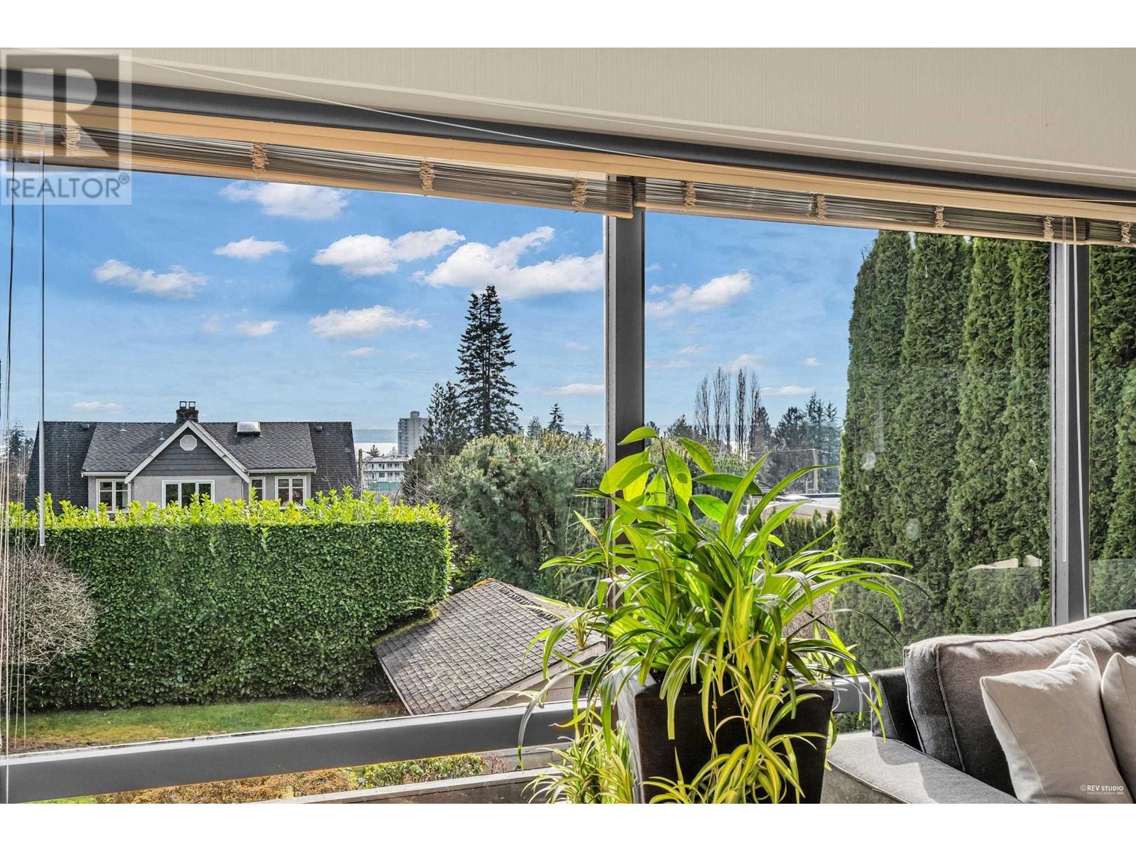 2160 Lawson Avenue, West Vancouver, British Columbia  V7V 2E2 - Photo 10 - R2986070