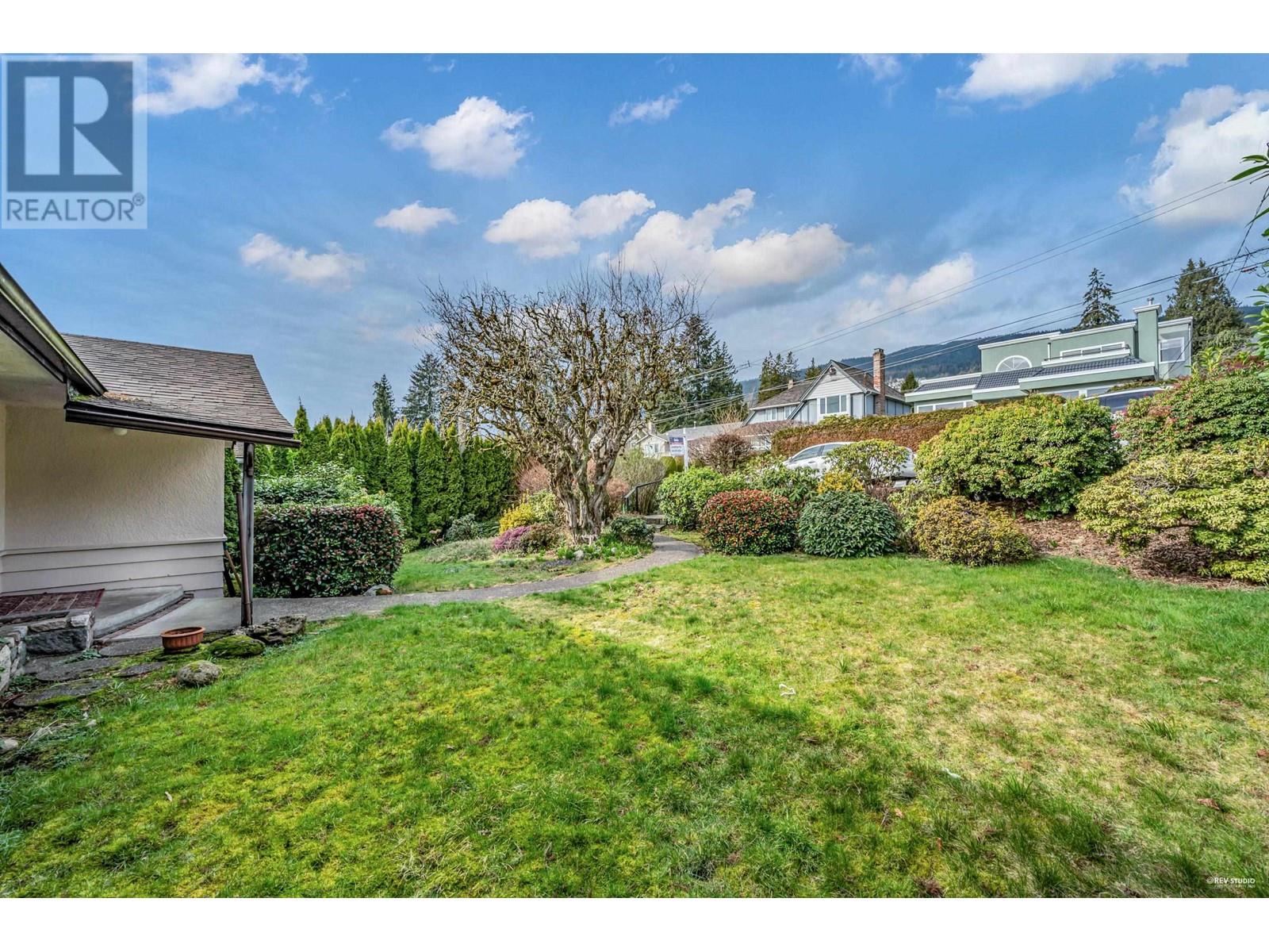 2160 Lawson Avenue, West Vancouver, British Columbia  V7V 2E2 - Photo 31 - R2986070