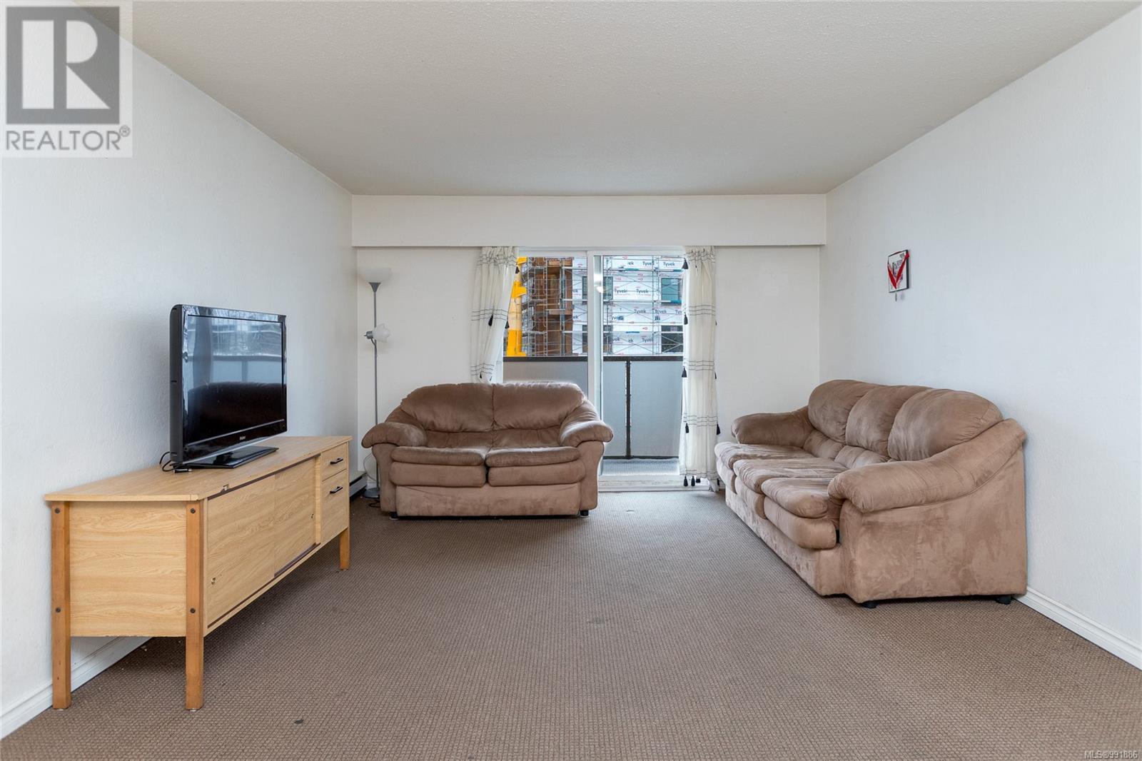 205 848 Esquimalt Rd, Esquimalt, British Columbia  V9A 6W9 - Photo 5 - 991886