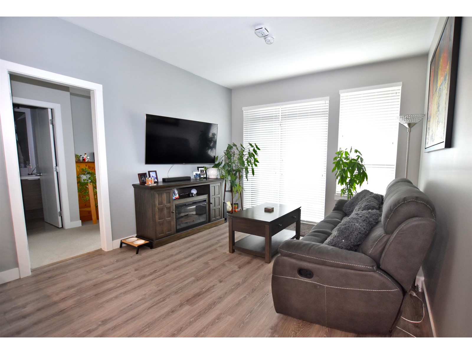 Property at 307 16380 64 AVENUE image 5