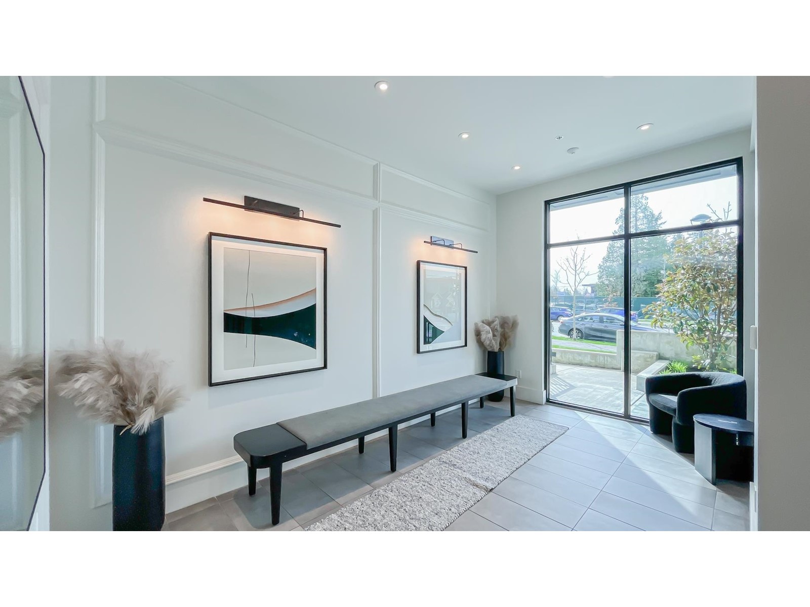 404 13929 105 Boulevard, Surrey, British Columbia  V3T 0R5 - Photo 3 - R2986059