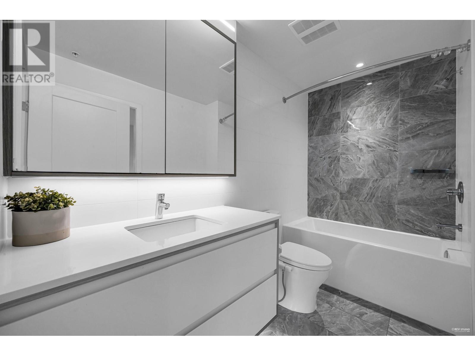 602 2288 Alpha Avenue, Burnaby, British Columbia  V5C 0L9 - Photo 14 - R2985776