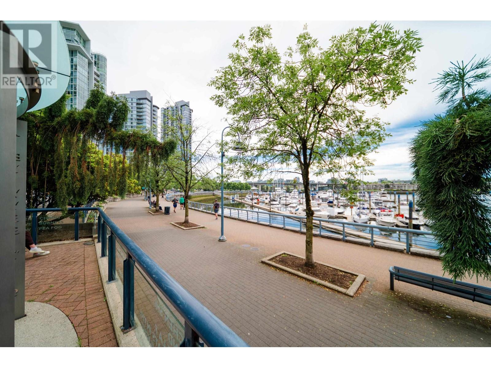 1908 198 Aquarius Mews, Vancouver, British Columbia  V6Z 2Y4 - Photo 24 - R2985730