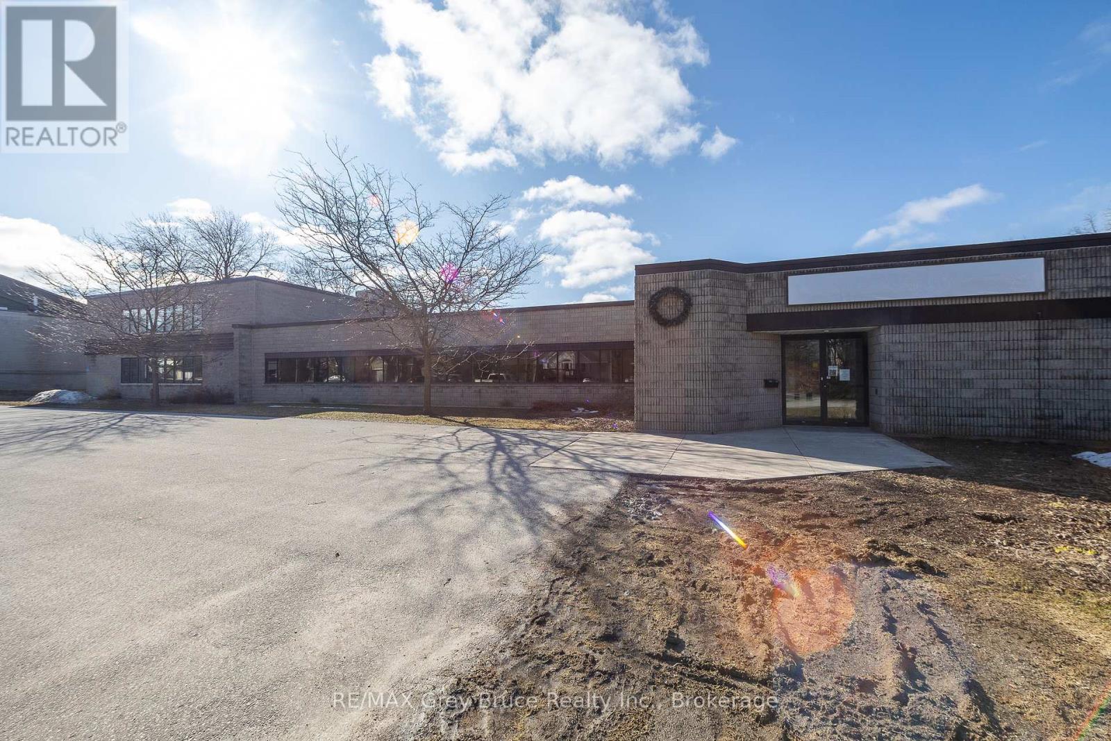 625 6TH STREET EAST STREET, Owen Sound, Ontario