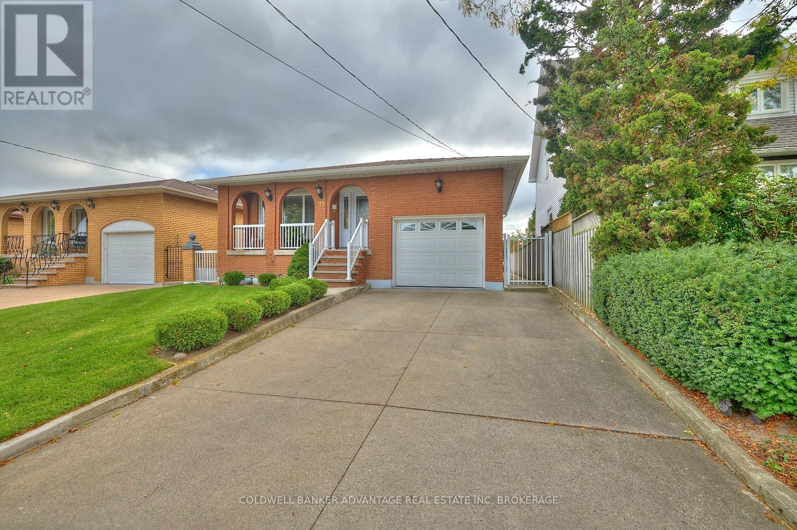 Property at 27 QUINN AVENUE image 2
