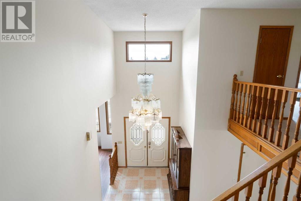 106 Sienna Hills Drive Sw, Calgary, Alberta  T3H 2C8 - Photo 21 - A2202363