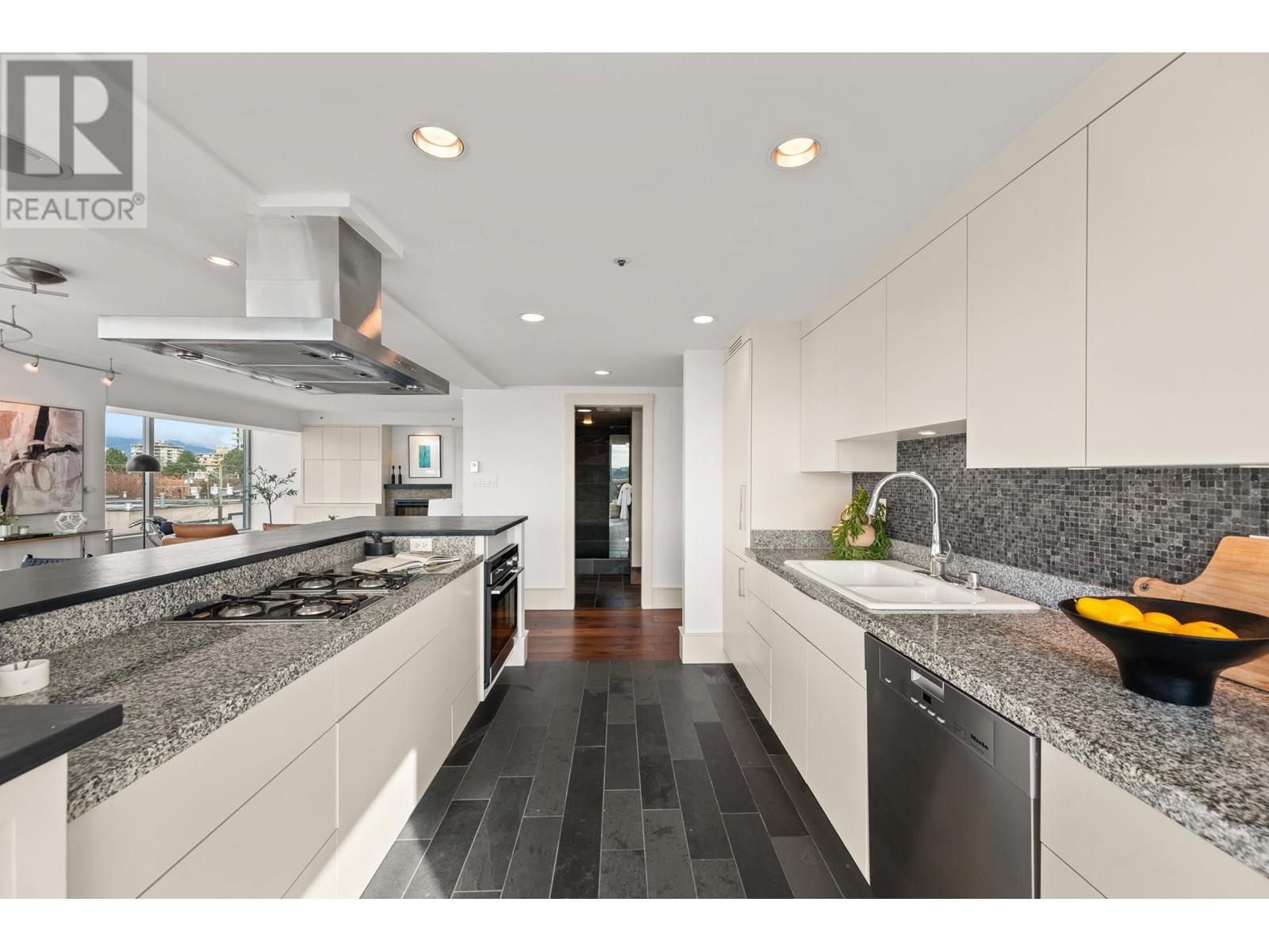 501 1550 W 15th Avenue, Vancouver, British Columbia  V6J 2K6 - Photo 12 - R2984116