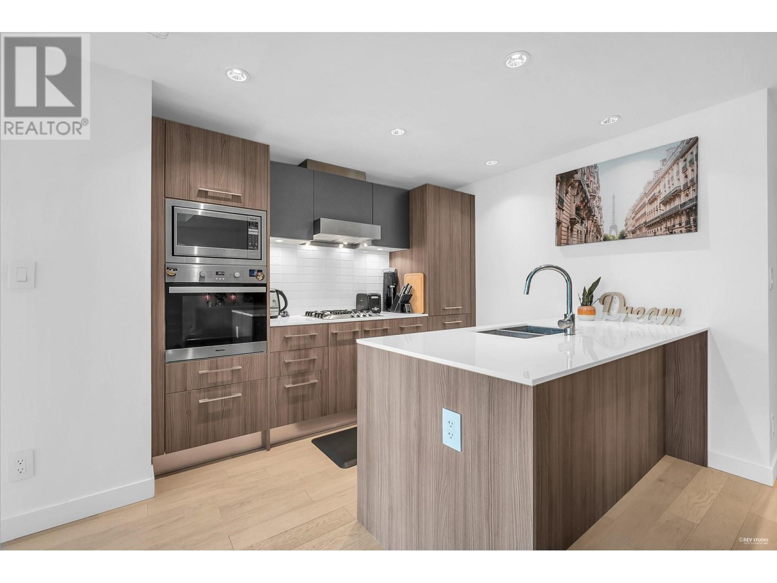 512 2221 E 30th Avenue, Vancouver, British Columbia  V5N 0G6 - Photo 1 - R2984323