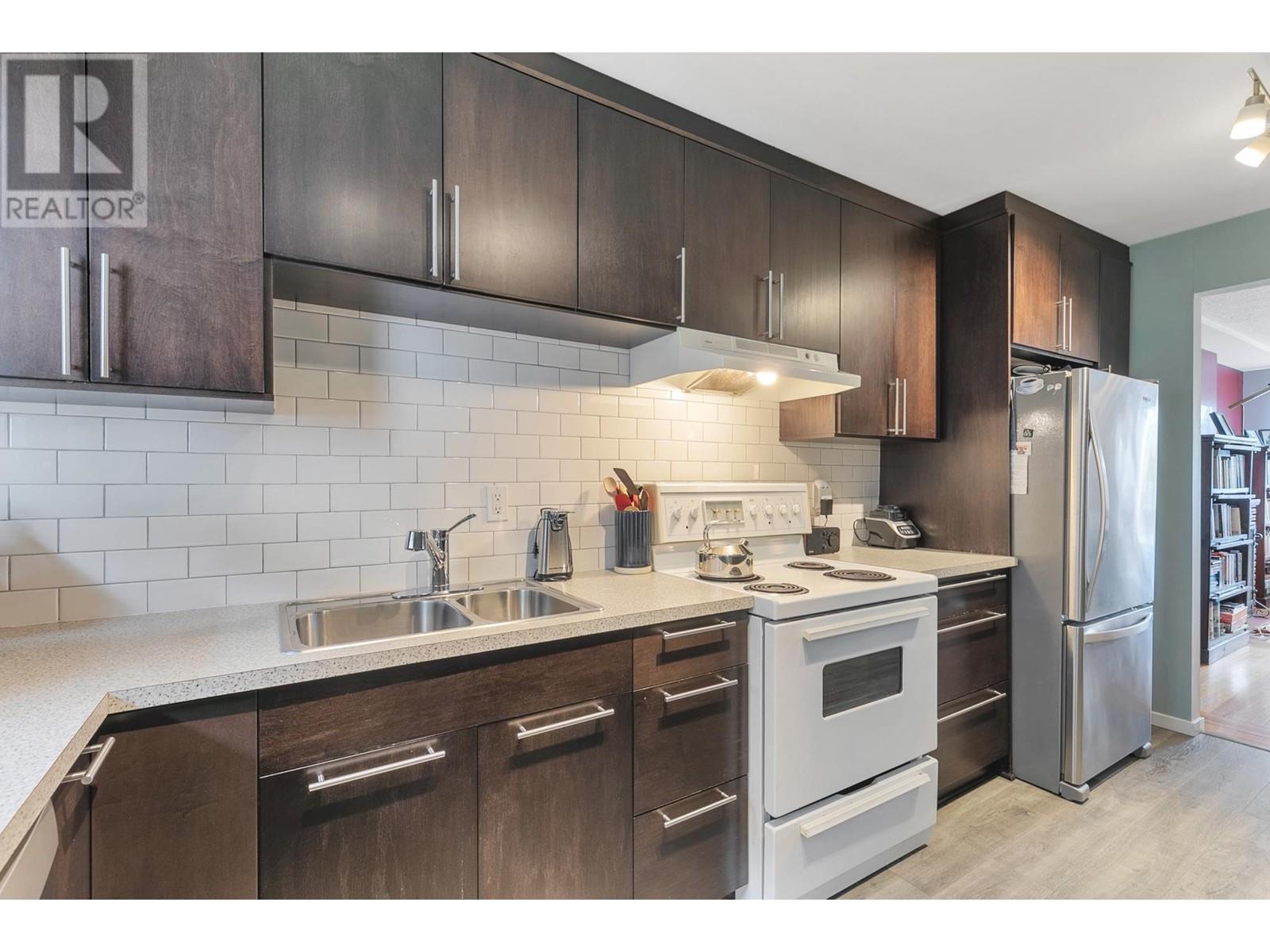 2205 2215 Pandora Street, Vancouver, British Columbia  V5L 1N6 - Photo 8 - R2985709