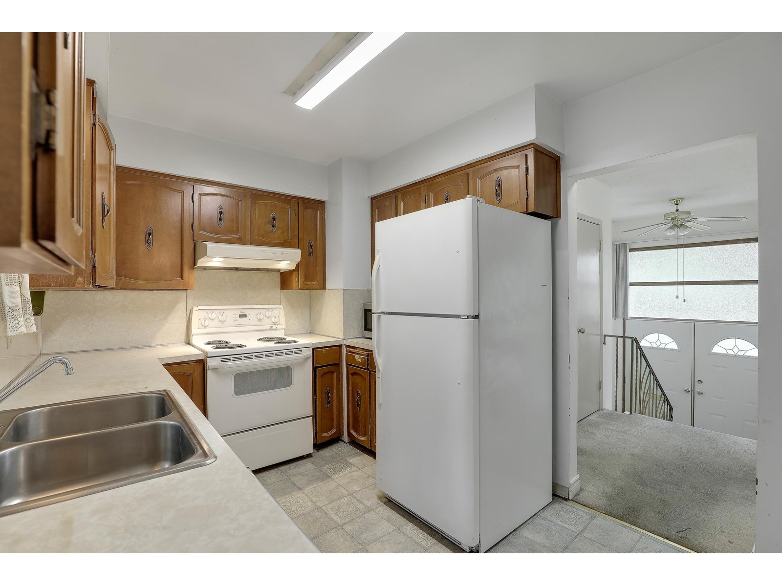 14931 Kew Drive, Surrey, British Columbia  V3R 4Y1 - Photo 12 - R2982087