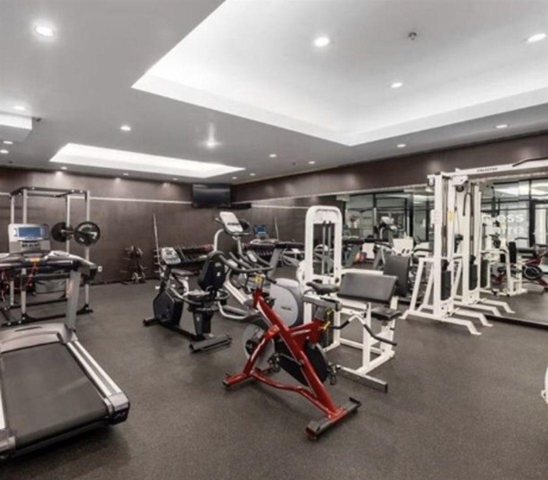 427 10838 City Parkway, Surrey, British Columbia  V3T 5X9 - Photo 8 - R2986100