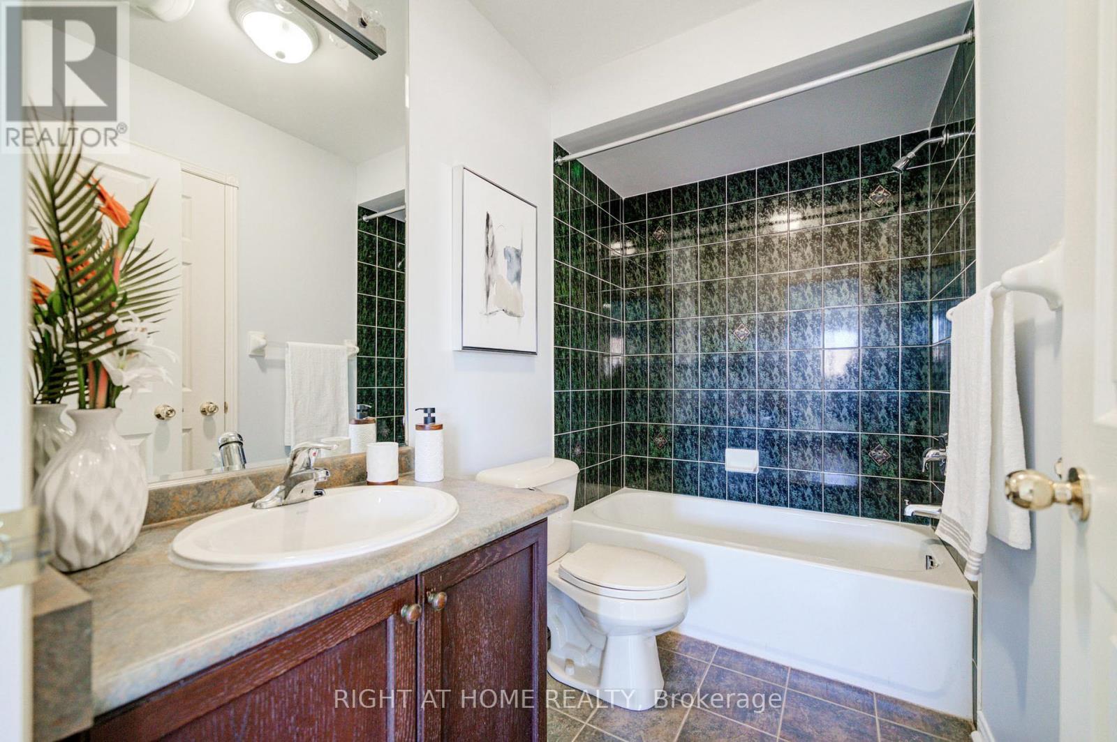 179 - 5260 Mcfarren Boulevard, Mississauga, Ontario  L5M 7J4 - Photo 20 - W12061152