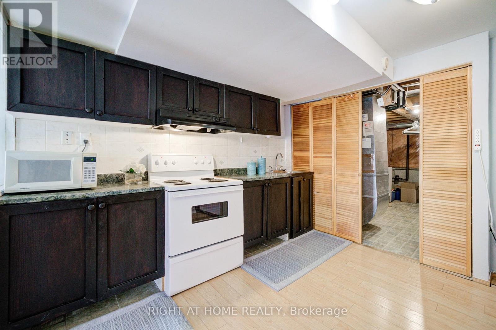 179 - 5260 Mcfarren Boulevard, Mississauga, Ontario  L5M 7J4 - Photo 22 - W12061152