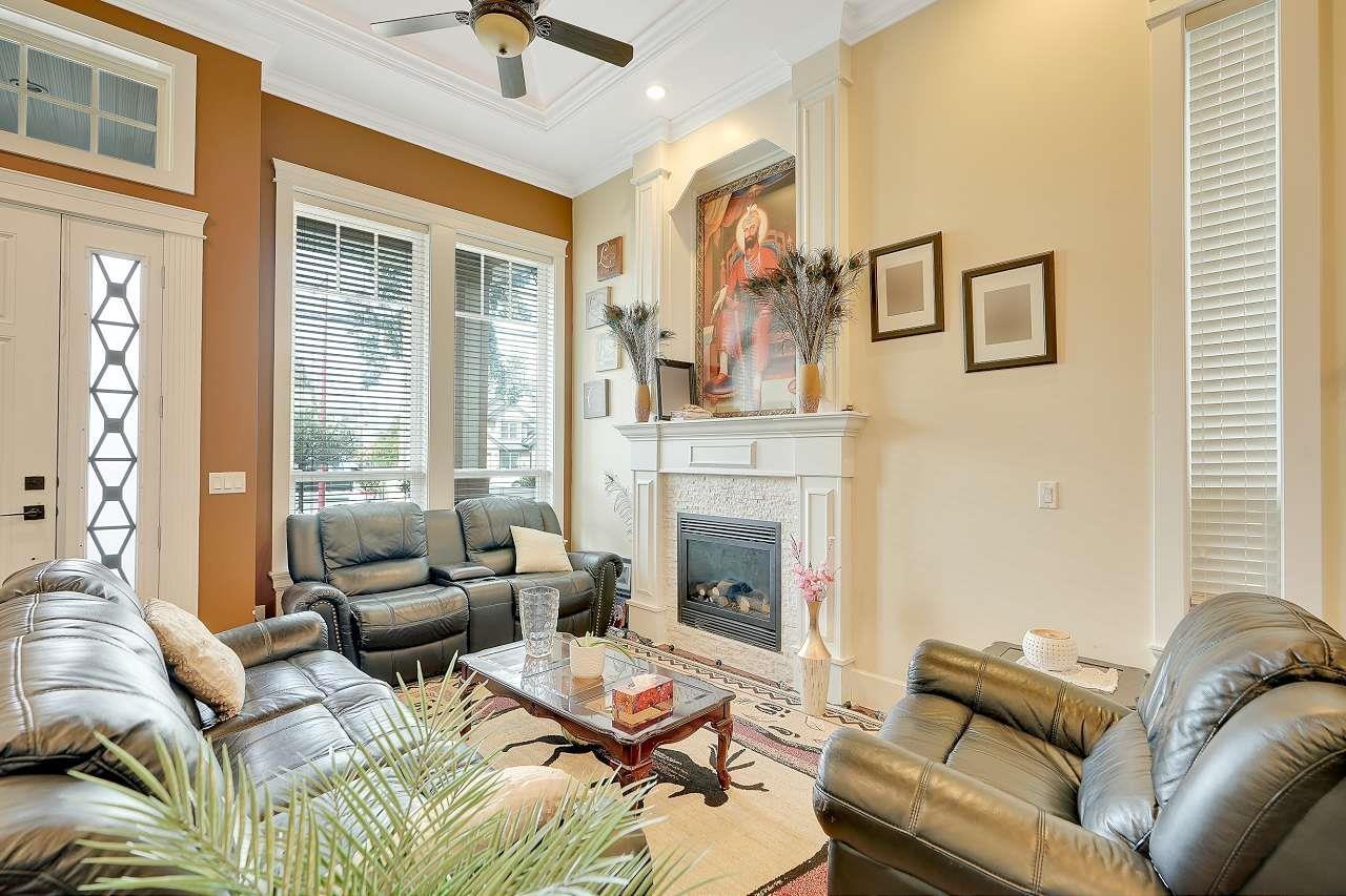 11718 84 Avenue, Delta, British Columbia  V4C 2M3 - Photo 4 - R2985231