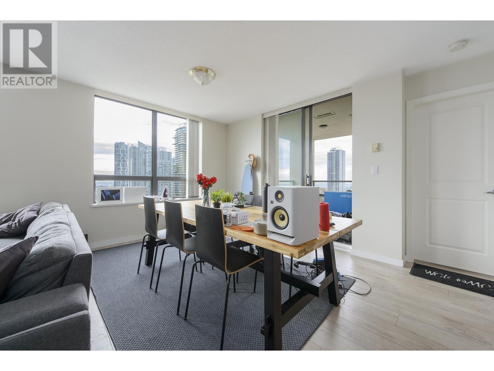 2502 4333 Central Boulevard, Burnaby, British Columbia  V5H 4W8 - Photo 4 - R2985809