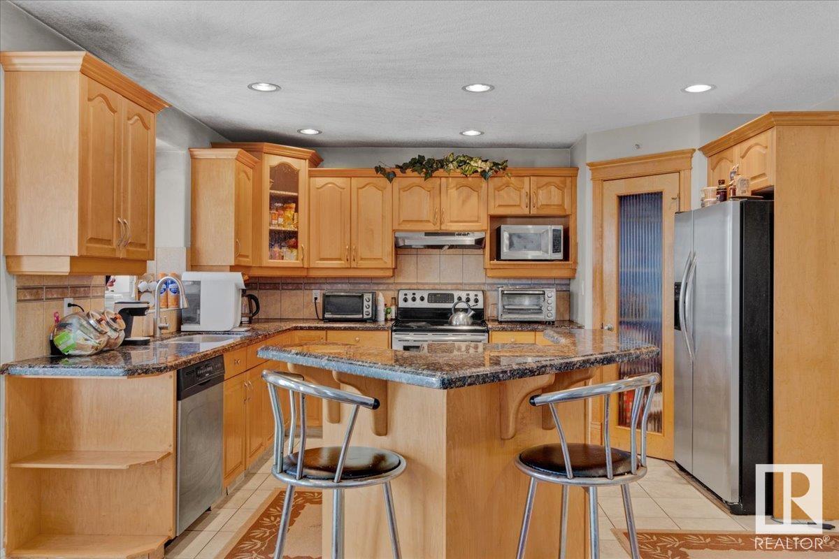 1525 Haswell Cl Nw, Edmonton, Alberta  T6R 3J4 - Photo 15 - E4423914