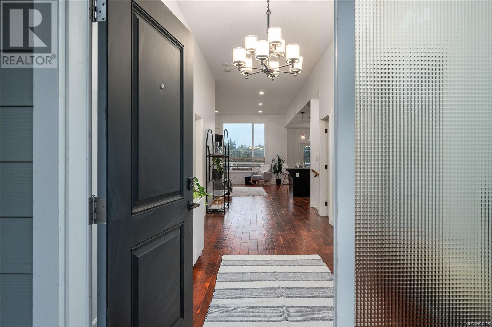 Property at 4999 Dunn Pl image 5
