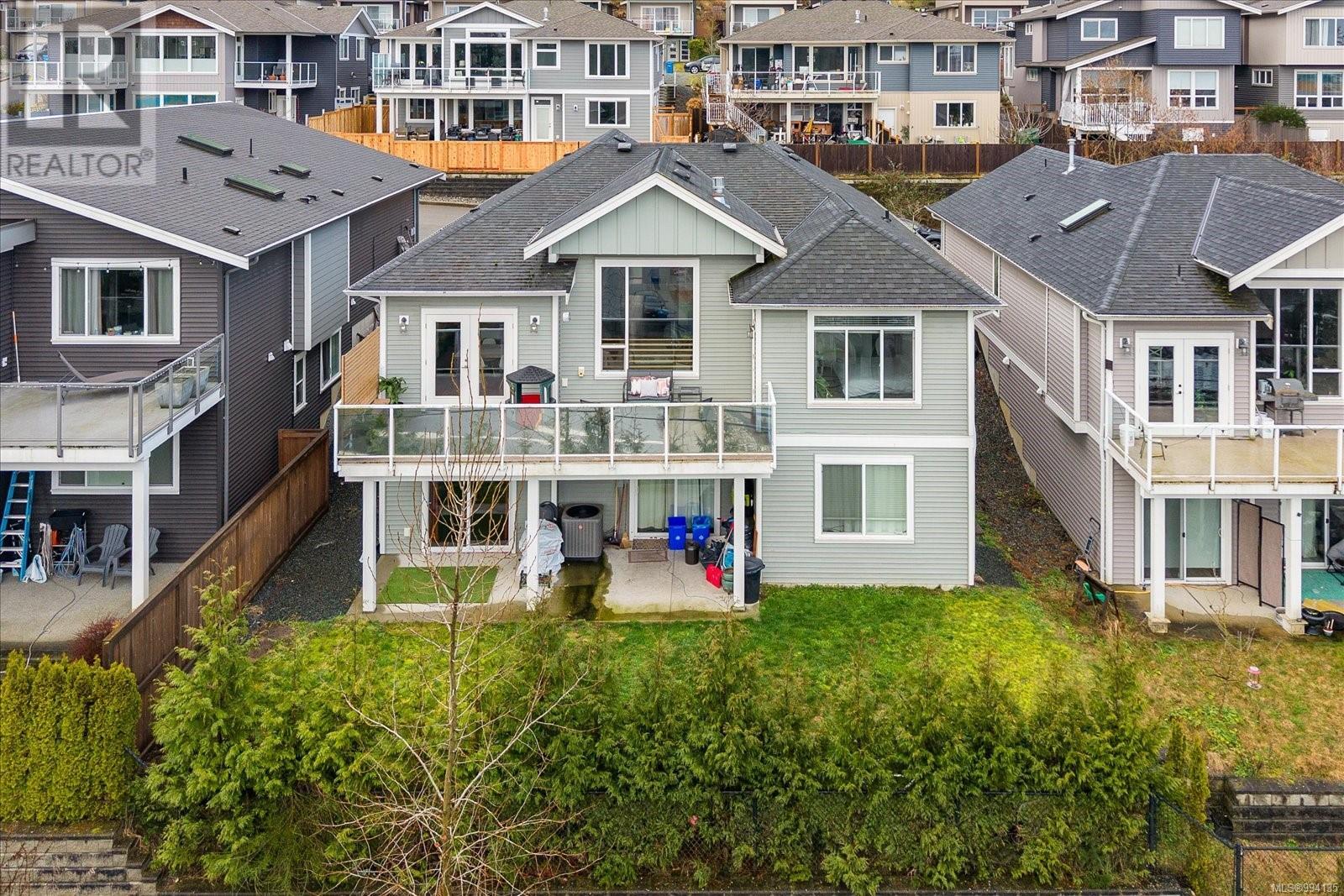 Property at 4999 Dunn Pl image 3