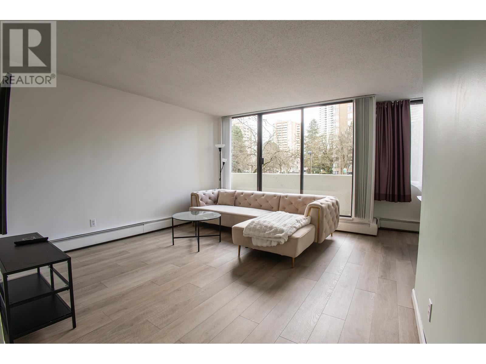 204 4200 Mayberry Street, Burnaby, British Columbia  V5H 4A7 - Photo 2 - R2981668