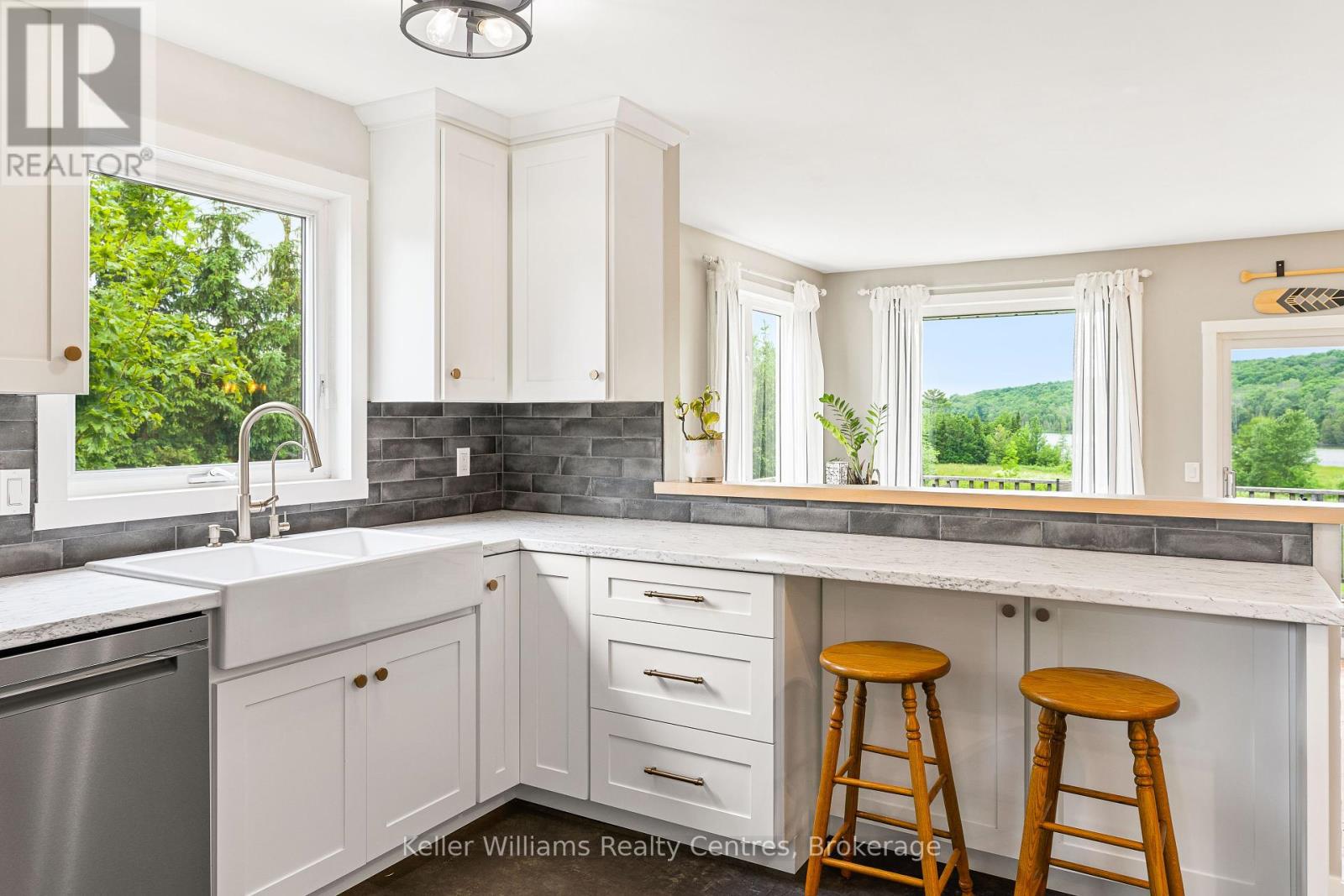 210182 Burgess Side Road, Georgian Bluffs, Ontario  N0H 1S0 - Photo 5 - X12010574