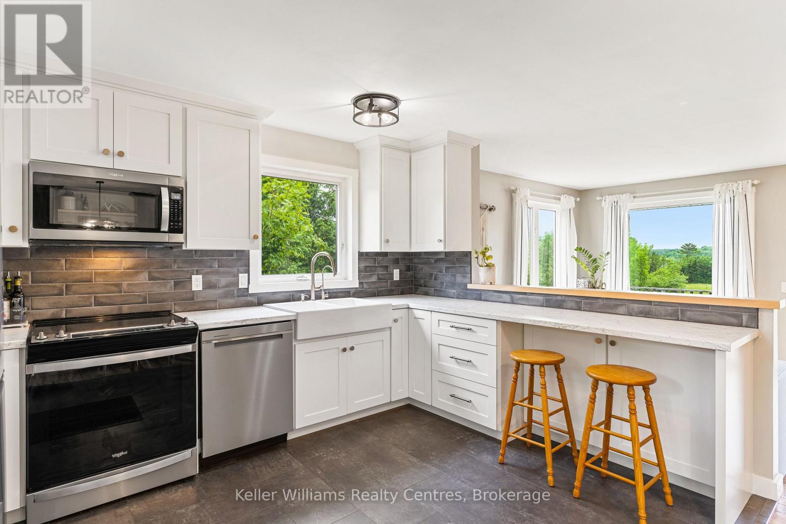 210182 Burgess Side Road, Georgian Bluffs, Ontario  N0H 1S0 - Photo 6 - X12010574