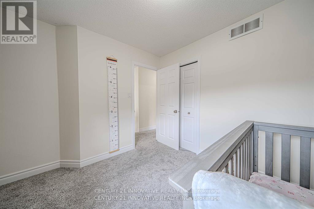 29 Brookheath Lane, Hamilton (Mount Hope), Ontario  L0R 1W0 - Photo 23 - X12061223