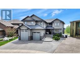 18 Overand Place Oriole Park West, Red Deer, Ca