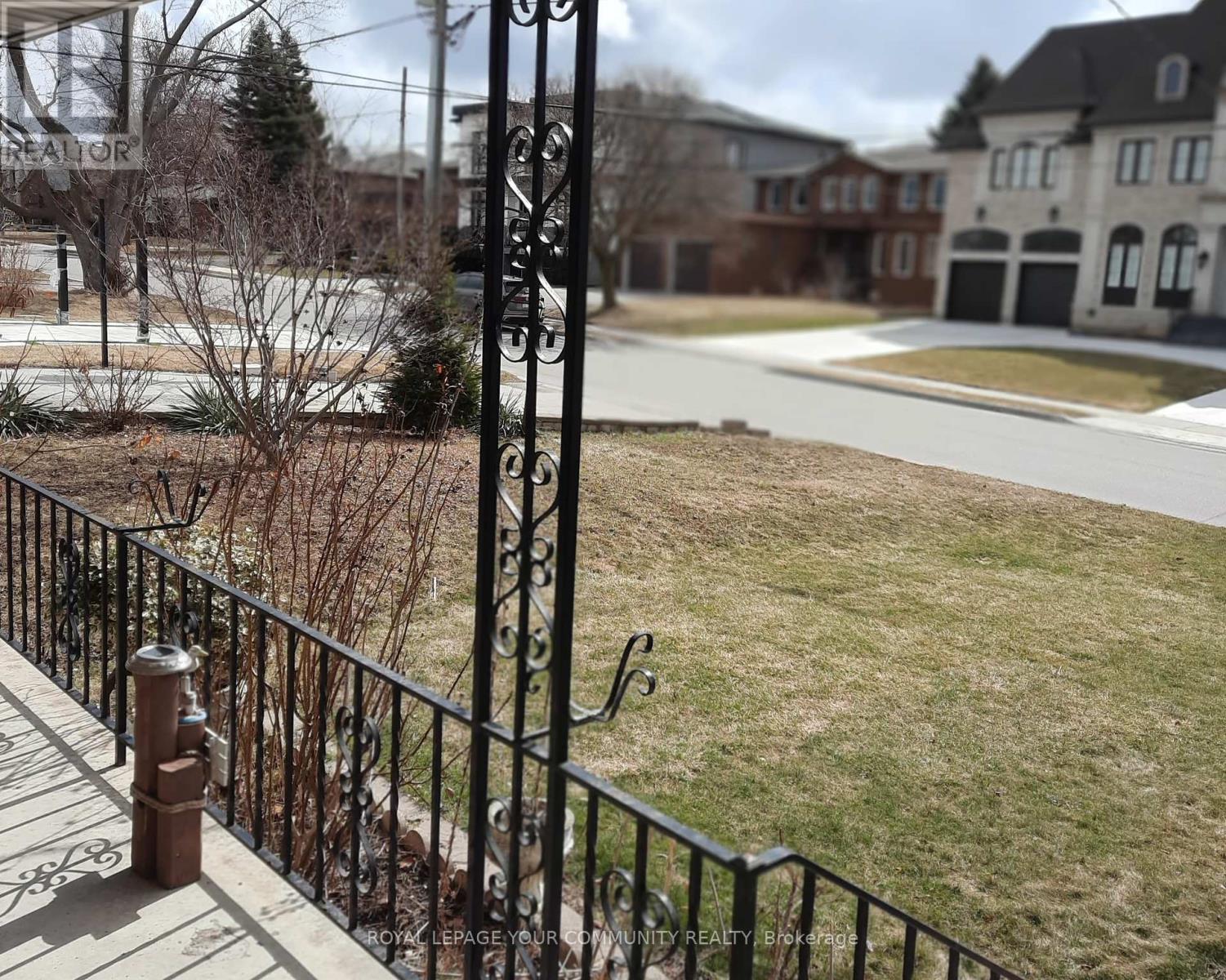 126 Spruce Avenue, Richmond Hill (South Richvale), Ontario  L4C 6W1 - Photo 23 - N11998637