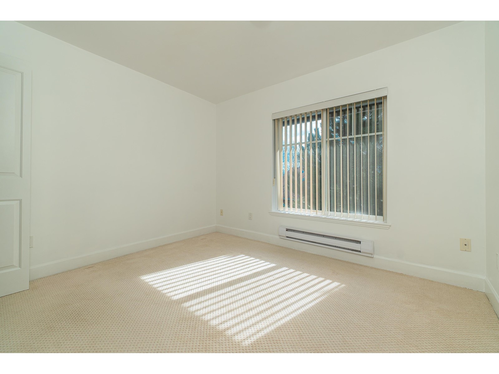 312 12088 75a Avenue, Surrey, British Columbia  V3W 1Y4 - Photo 14 - R2981341
