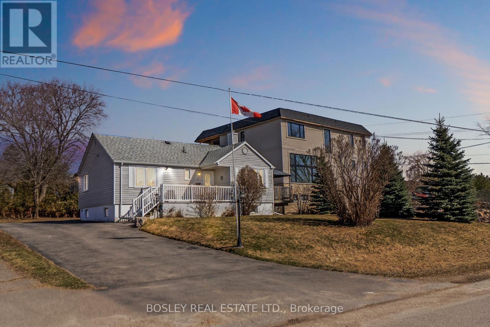 Property at 1 HURONTARIO STREET image 1