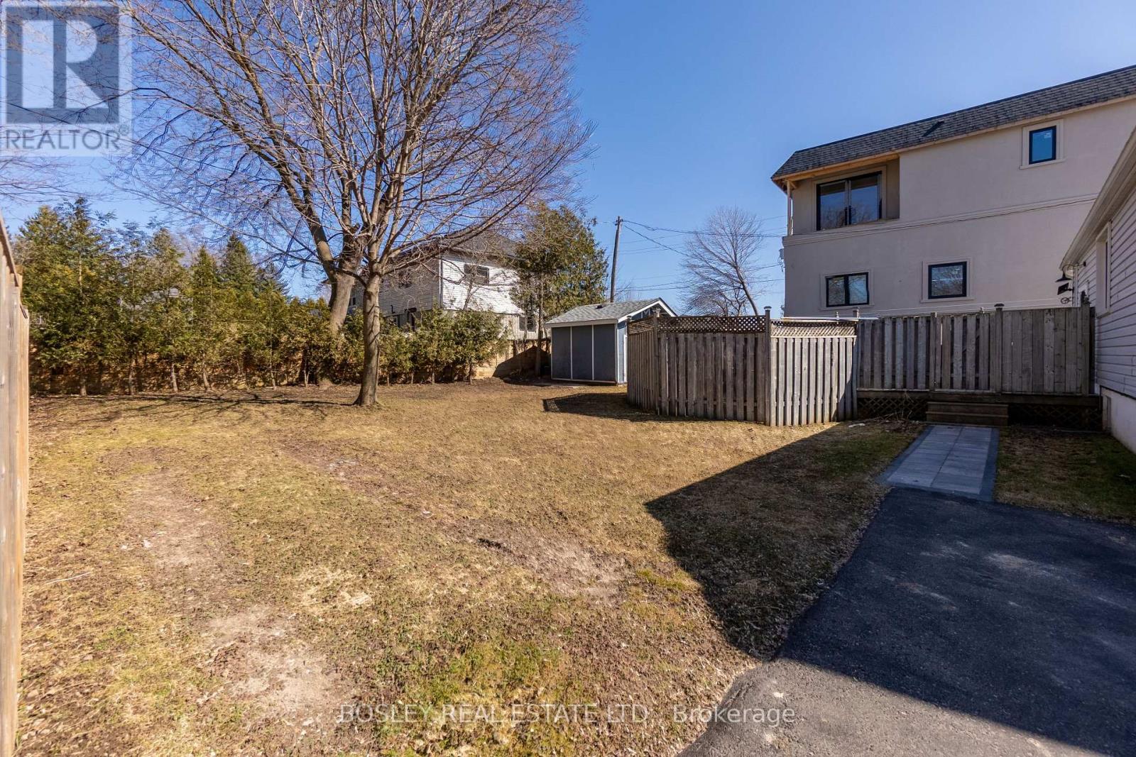 Property at 1 HURONTARIO STREET image 2