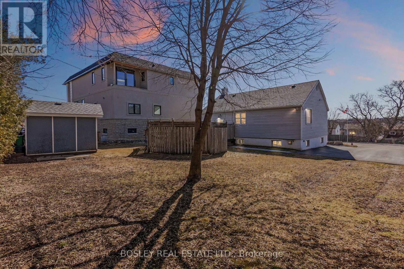Property at 1 HURONTARIO STREET image 3