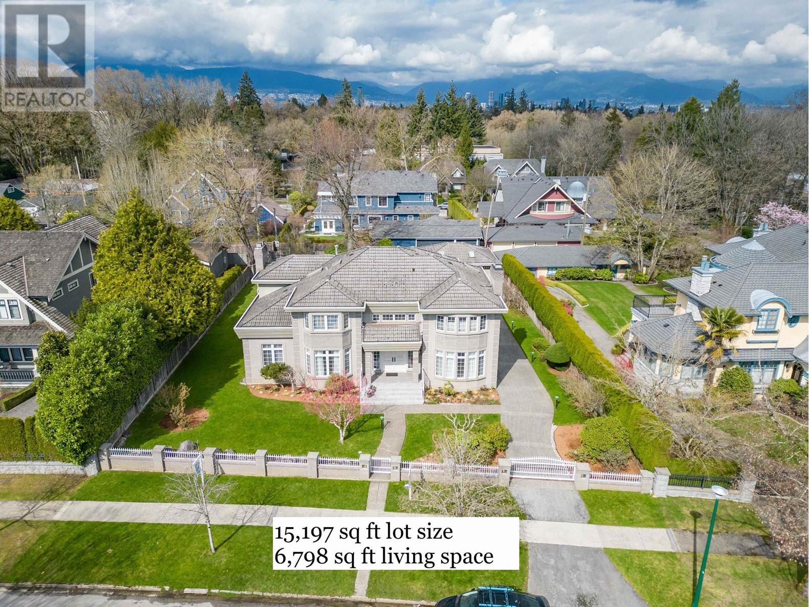 Property at 1437 CONNAUGHT DRIVE image 2