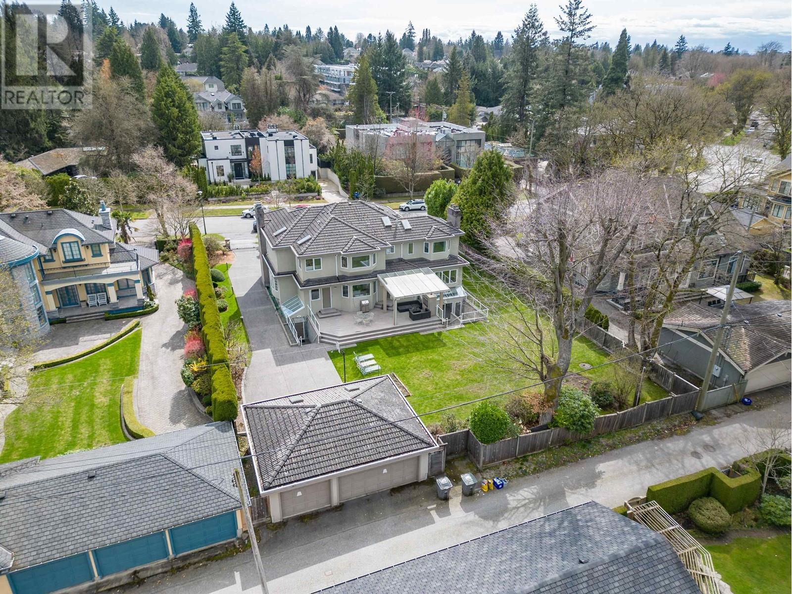 Property at 1437 CONNAUGHT DRIVE image 4