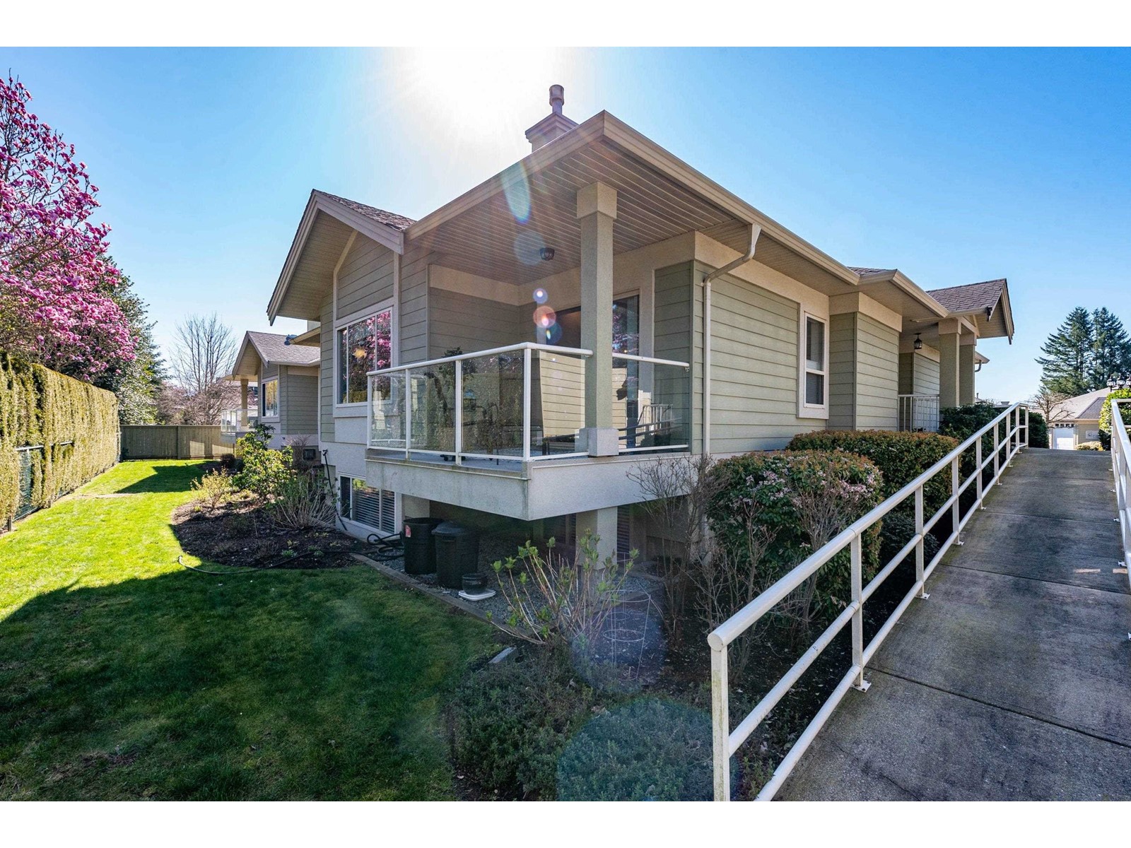 Property at 14 34159 FRASER STREET image 3